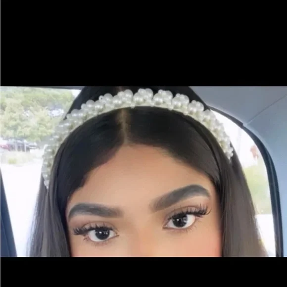 Pearl headband hair accessory - Picture 5 of 6
